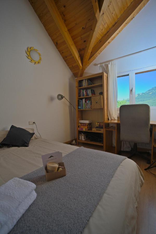 Casa Con Jardin, 4 Habitaciones Y Mucho Encanto En Cercedilla Bagian luar foto