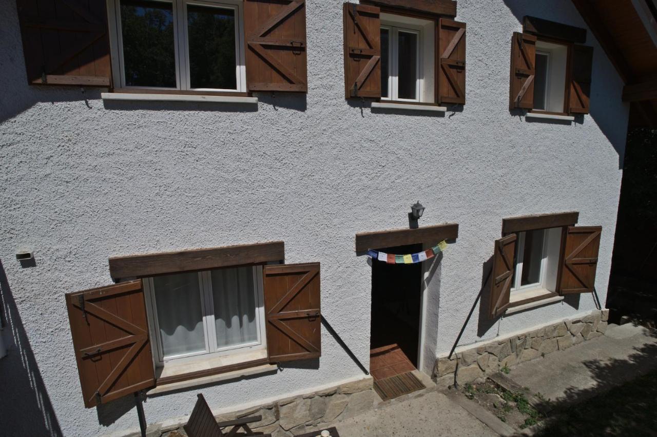 Casa Con Jardin, 4 Habitaciones Y Mucho Encanto En Cercedilla Bagian luar foto